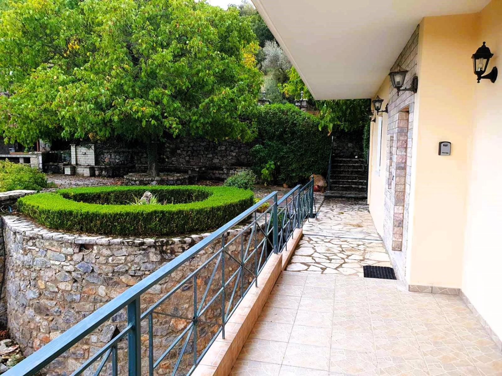 Το Αλώνι Apartment Vlacherna Exterior photo